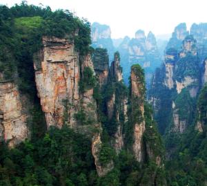 長(zhǎng)沙韶山張家界鳳凰古城雙臥六日游